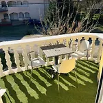 3 Barát Apartamento Kehidakustány