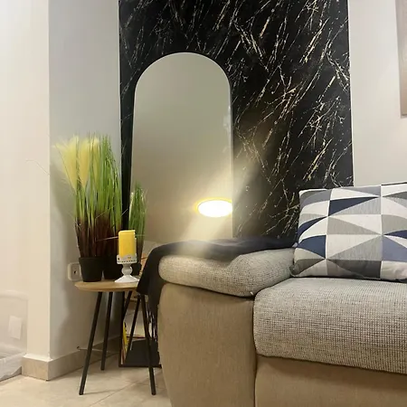 3 Barat アパート *